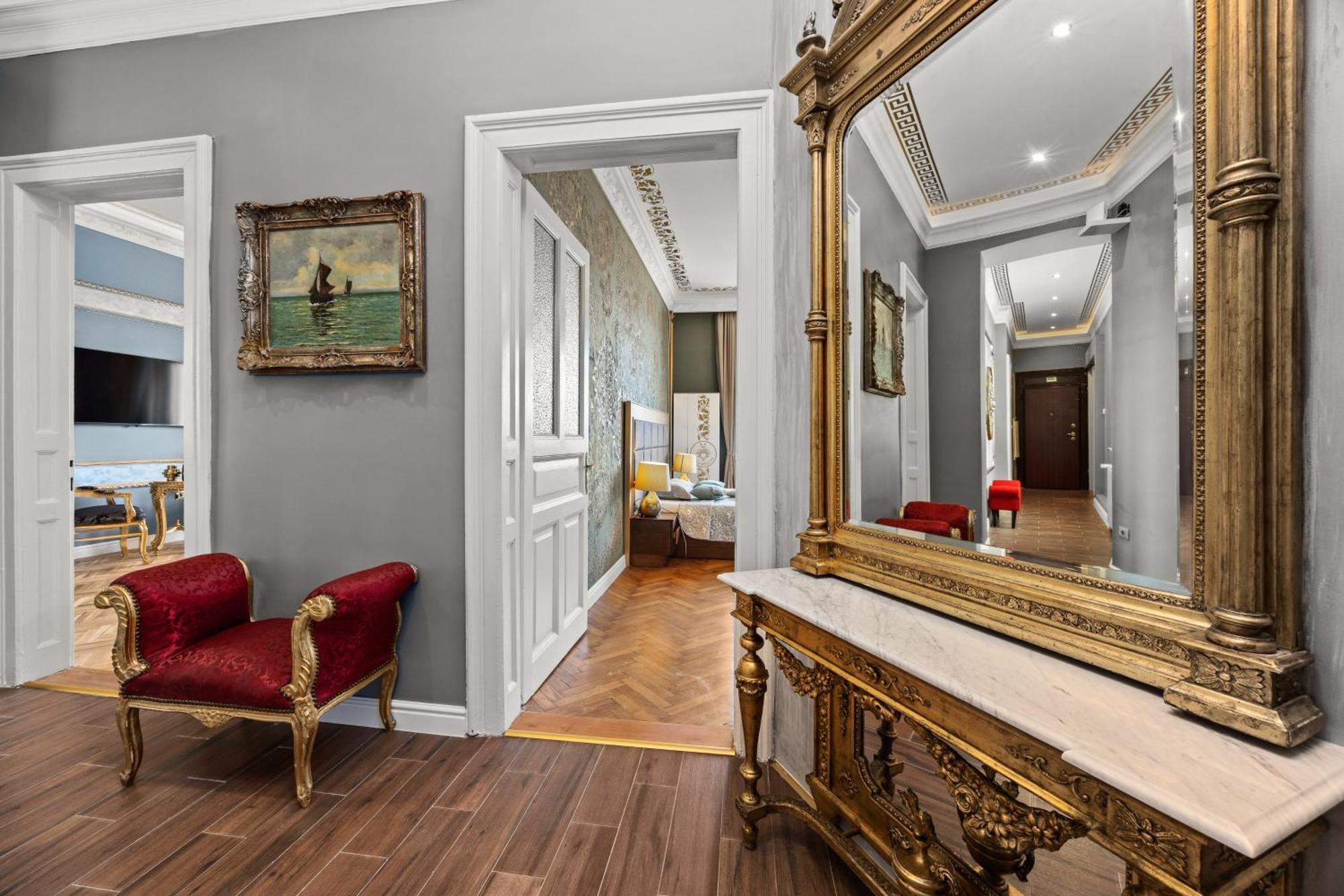 Villa Muenz Luxurious Residence Пула Екстериор снимка
