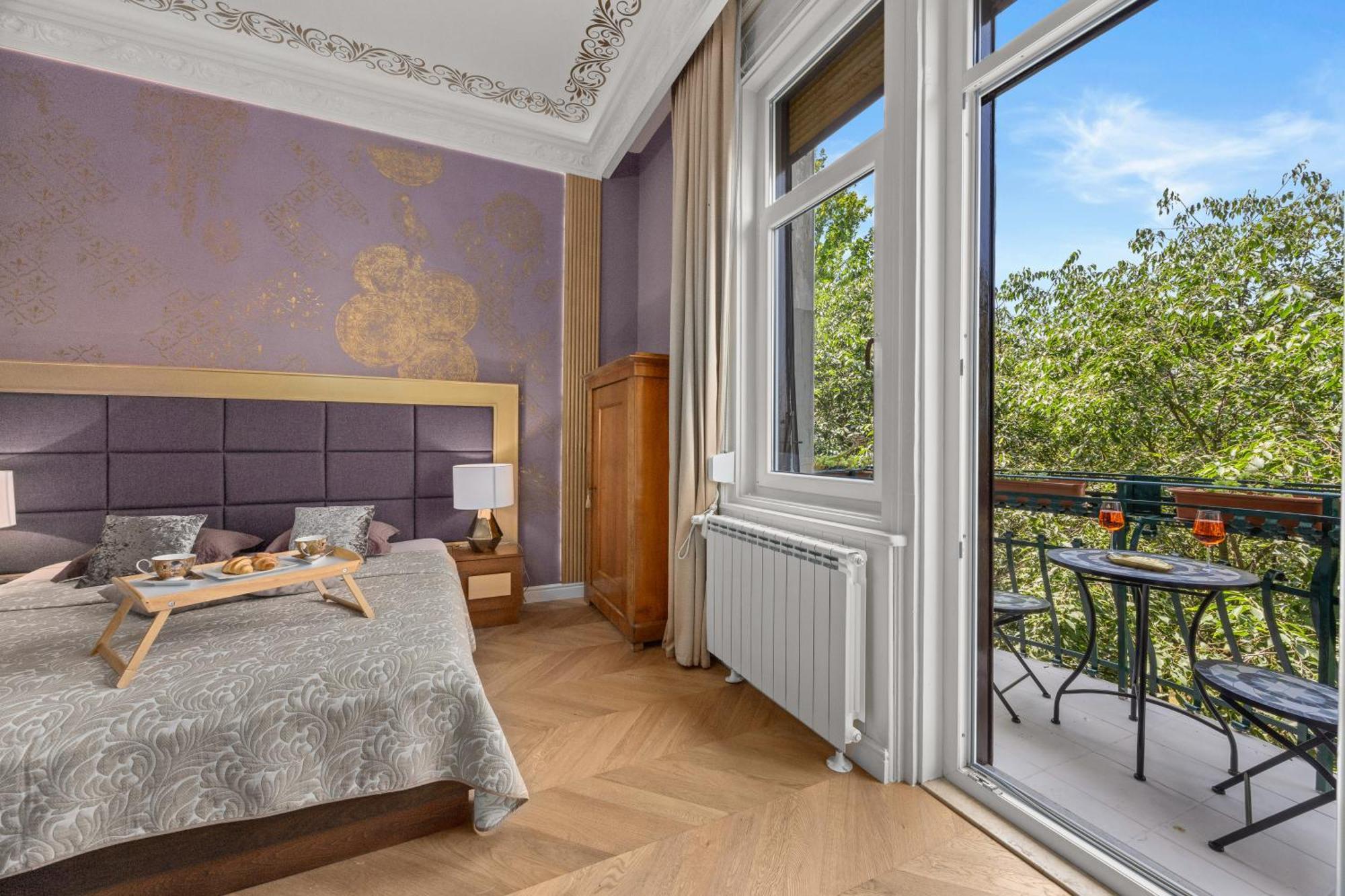 Villa Muenz Luxurious Residence Пула Екстериор снимка