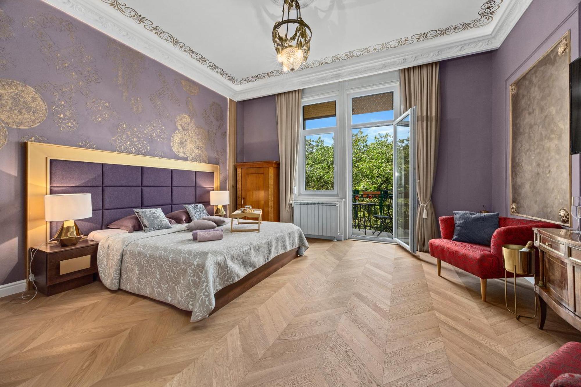Villa Muenz Luxurious Residence Пула Екстериор снимка