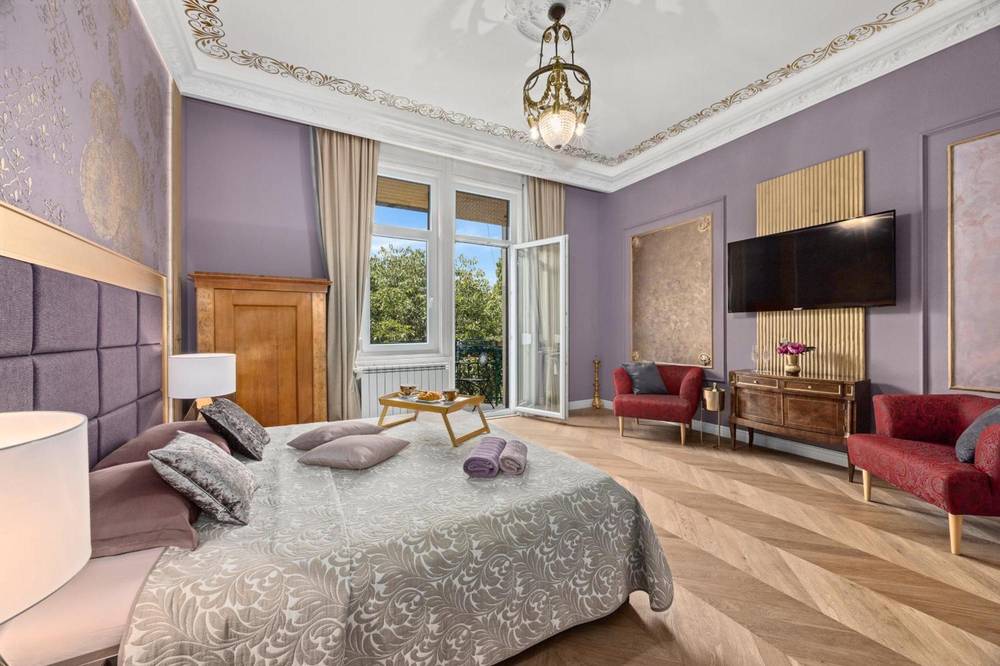 Villa Muenz Luxurious Residence Пула Екстериор снимка